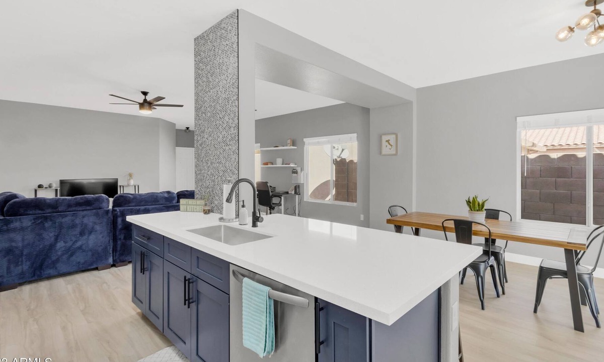 San Tan Valley House | Beautiful Remodeled home located in sought- after community of Johnson Ranch...