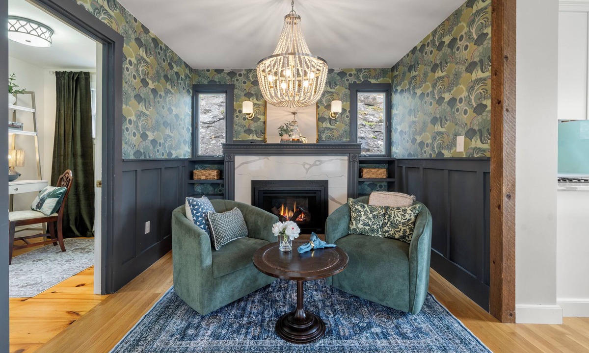 Marblehead House | Beautiful Seaside House in Marblehead