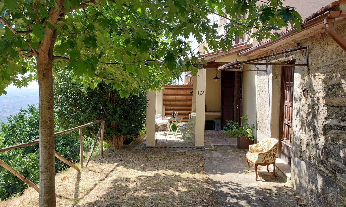 Strettoia Apartment | Beautiful semi-detached house, view over the coast. Air conditioning,Wi-Fi