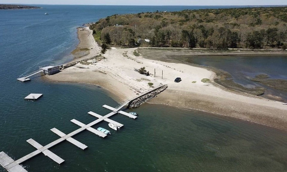 Cataumet House | Beautiful spacious beach house located on a private beach surrounded by nature.