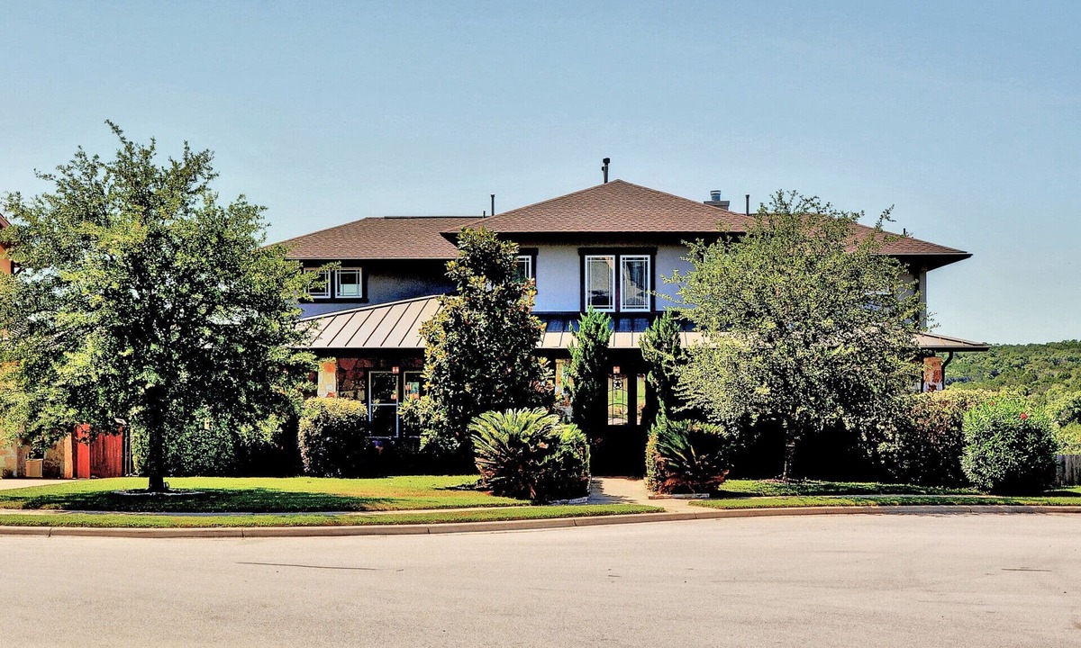 Leander House | Beautiful, Spacious Custom Home 30 min to Austin Downtown, 10 min to Lake Travis
