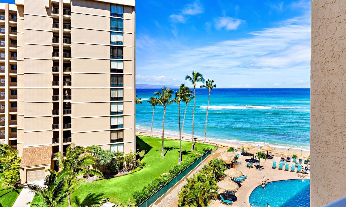 Kahana Condo | Beautiful spacious studio at beachfront resort