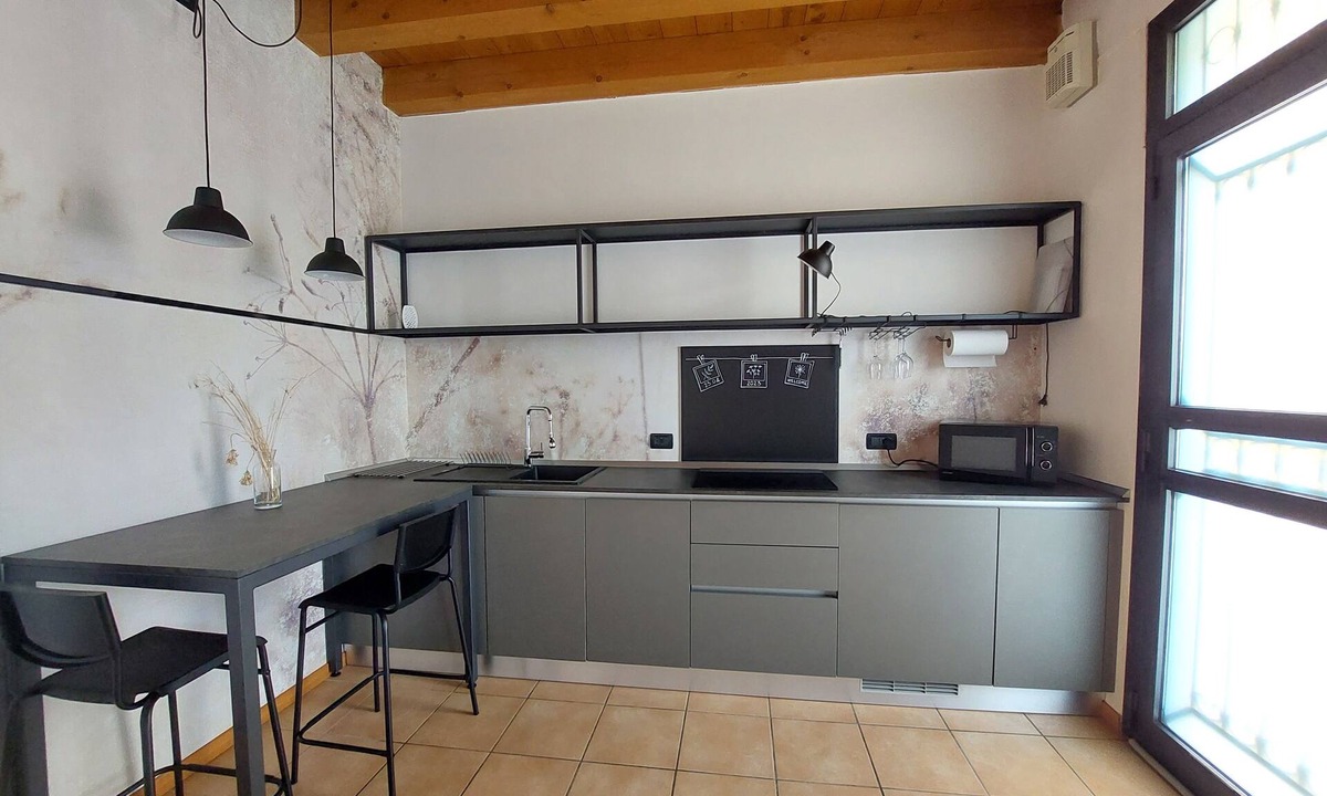 Vicenza Apartment | Beautiful studio apartment with garden near city center and exhibition district