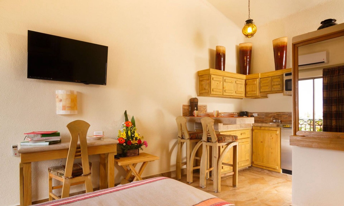 Ildefonso Green Apartment | Beautiful studio located 7 blocks from La Marina Cabo San Lucas