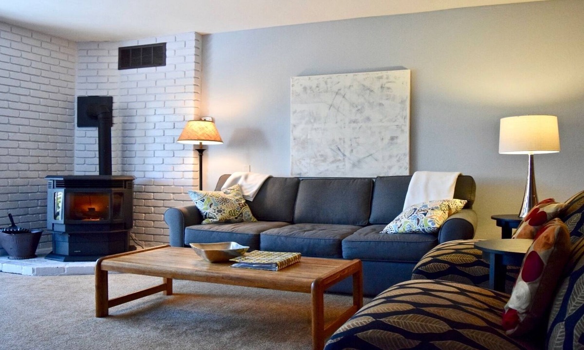 Alpine Meadows Condo | Beautiful, Upgraded Lake Tahoe Condo at the base of Palisades Alpine Meadows