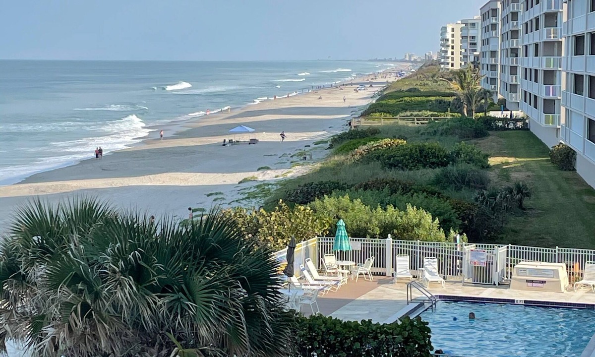 Indian Harbour Beach Condo | Beautiful Beach front condo rental. Gorgeous ocean views! Beachside heated pool