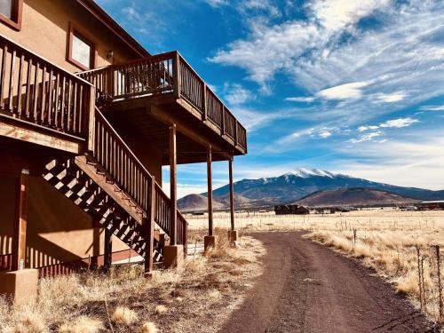 Flagstaff Ski Chalet | Beautiful Views! Home near Grand Canyon, Flagstaff
