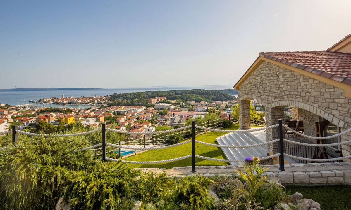 Palit Villa | Beautiful Villa David