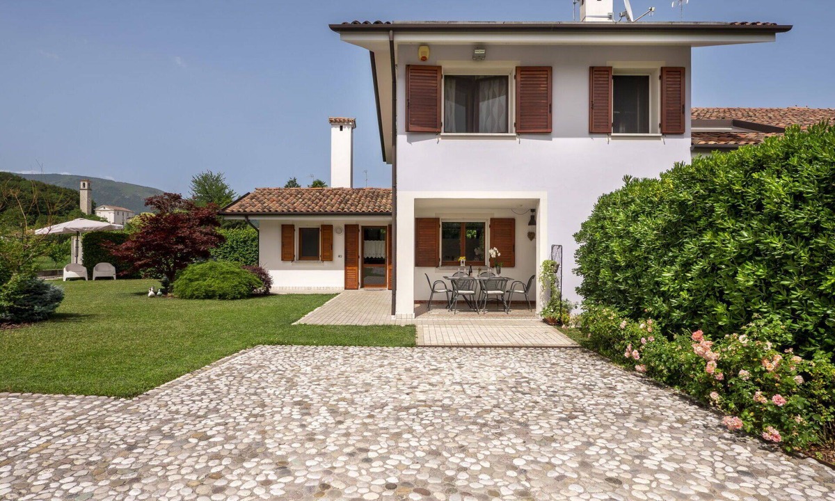 Sequals House | Beautiful villa for 7 guests with WIFI, A/C, TV and terrace