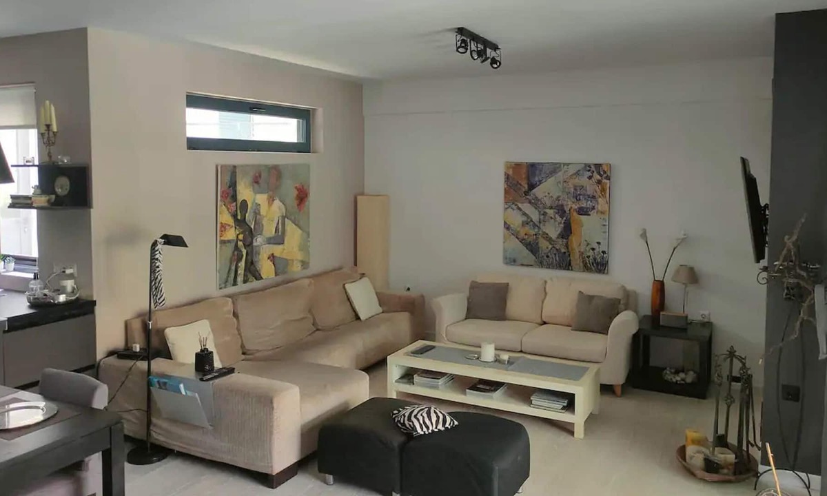 Pallini Villa | Beautiful villa in Gerakas with garden