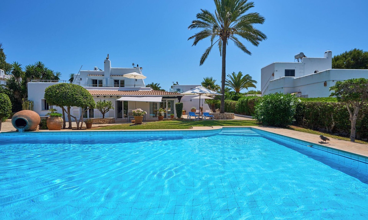 Cala Serena House | Beautiful villa with pool and garden,a/c, quiet location, beach 200 mt