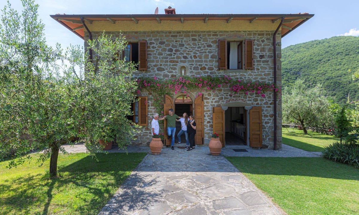 Chitignano Villa | Beautiful villa with private pool and fenced garden, ideal for a relaxing and comfortable holiday su
