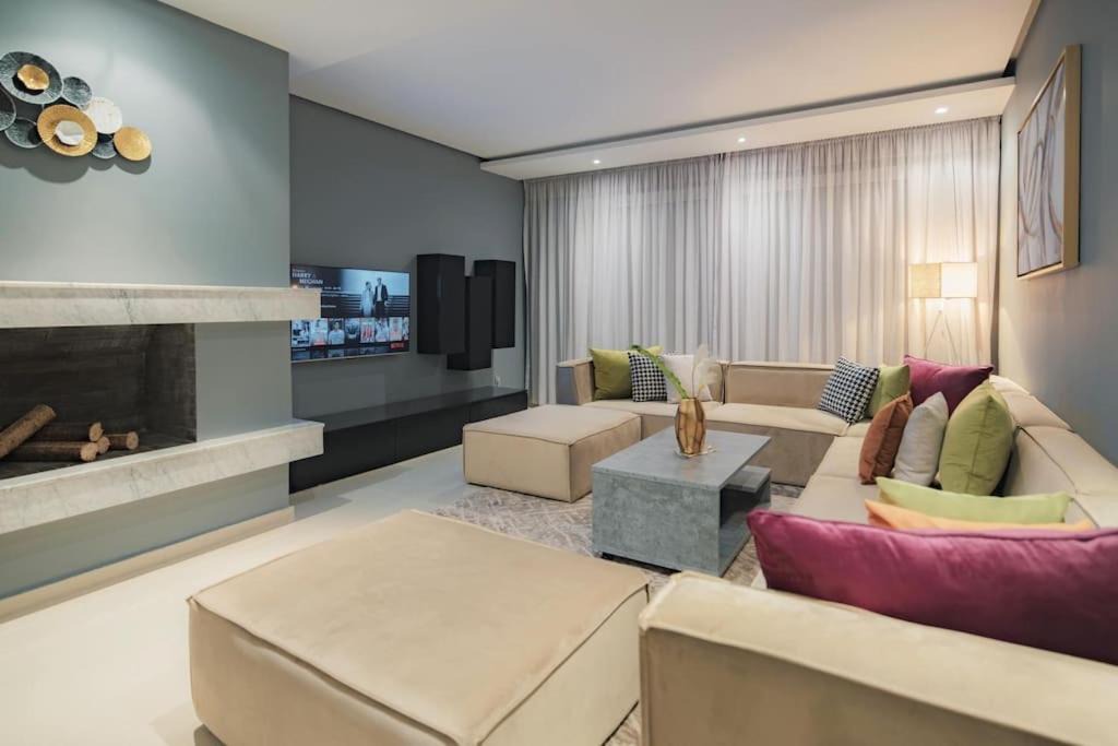 Hay Riad Apartment | Beautifully Designed 3BR Apartment+ Panoramic View