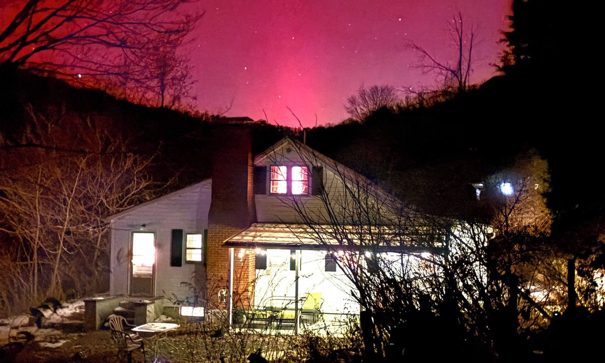 Mars Hill House | Beautifully quiet country feel. Close to Mars Hill University + Bailey Mountain