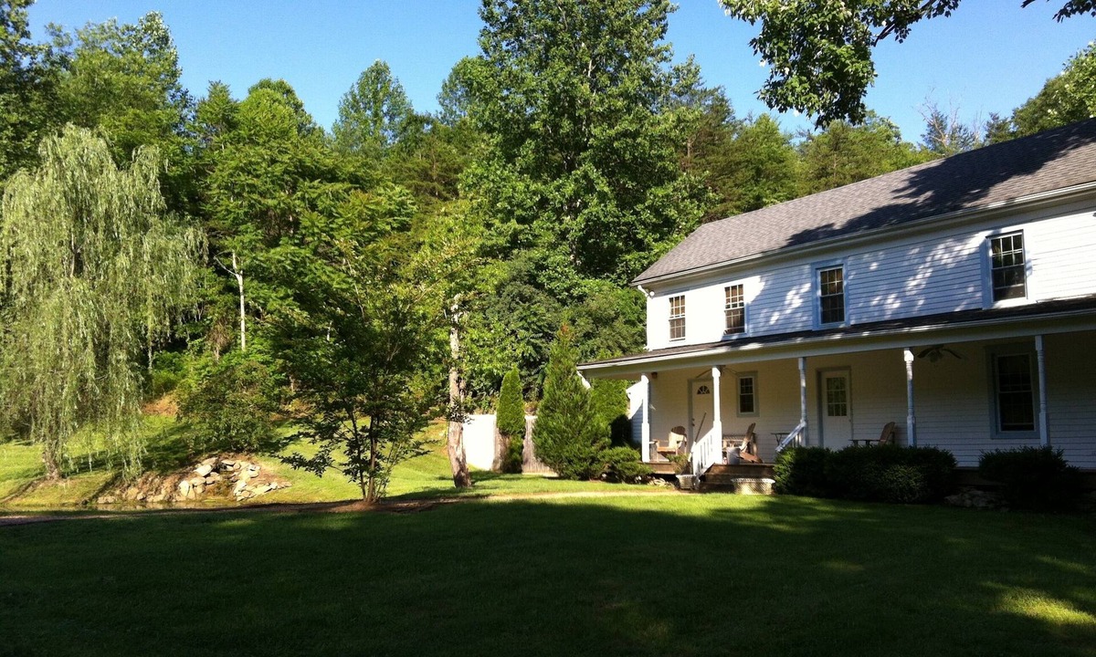 Haywood House | Beautifully restored farm house in the Blue Ridge foot hills
