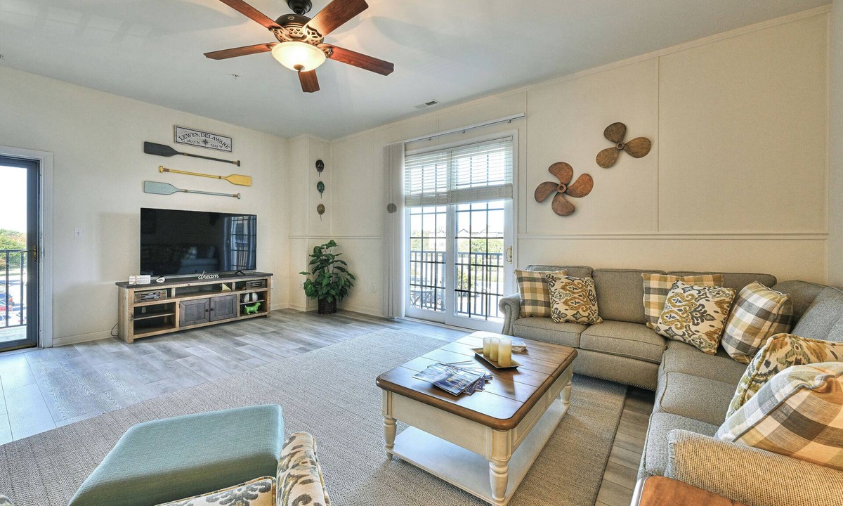 Villages of Five Points Condo | Beautifully Updated Condo East of Route 1 in Villages of Five Points