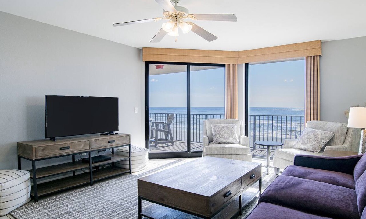 Orange Beach East Condo | Beautifully Updated 4th Floor Phoenix X Condo!