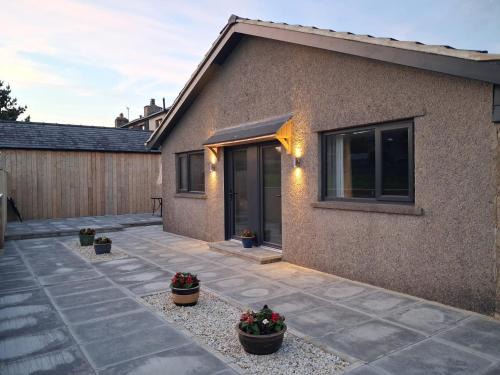 Settle House | Beckdale
