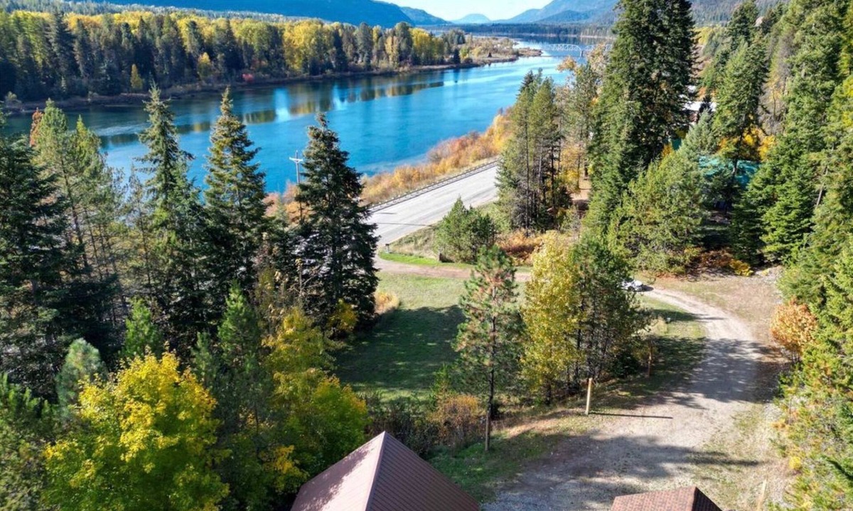Noxon Cabin | Becky's Bunkhouse