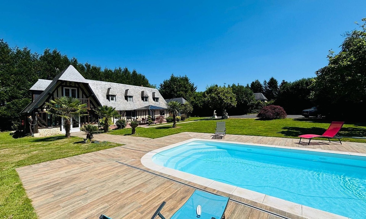 Lieurey Bed & Breakfast | Bed and Breakfast 'Annexe' with Shared Pool, Wi-Fi and Air Conditioning