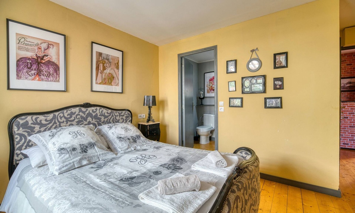 Le Fraysse Bed & Breakfast | Bed and Breakfast 'La Pompadour' with Shared Pool, Shared Garden and Wi-Fi
