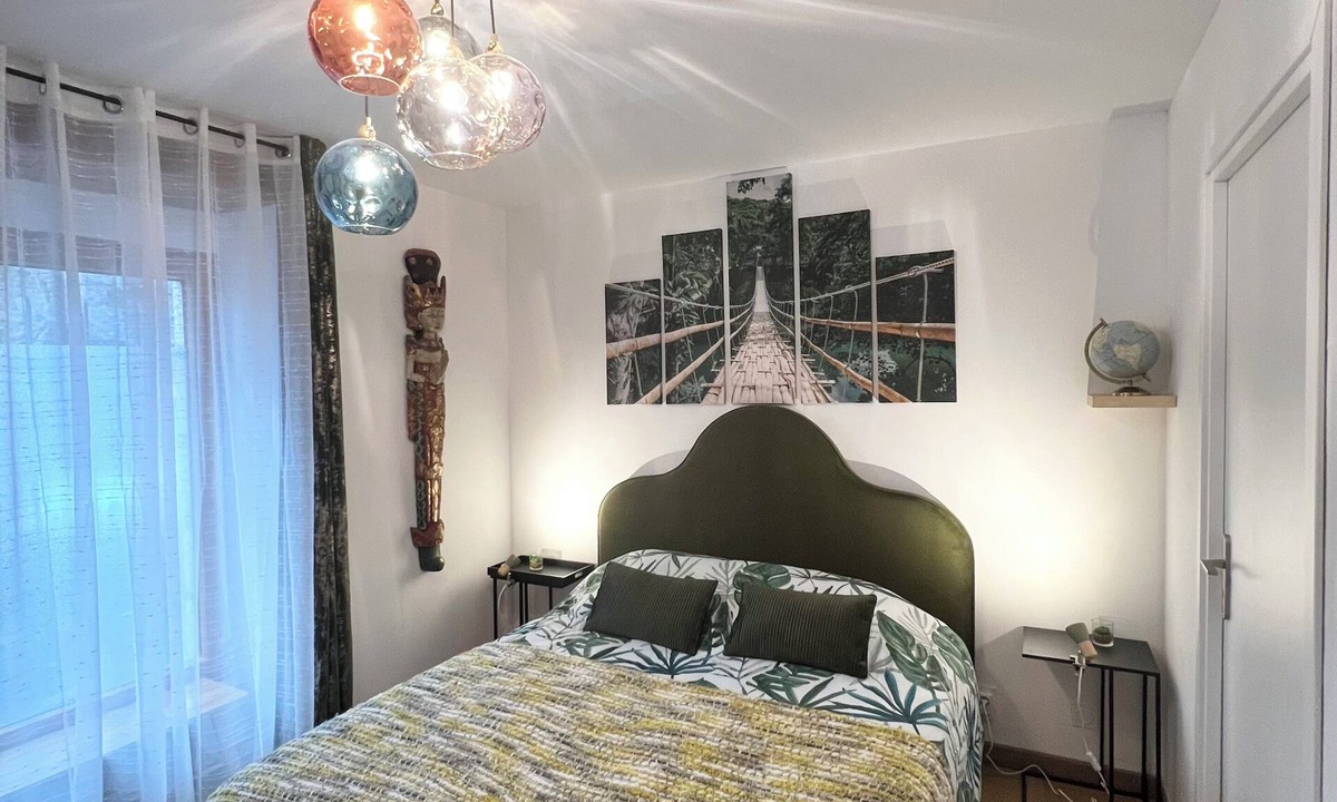 Guingamp House | Bed and breakfast Les Carmélites - La Voyage