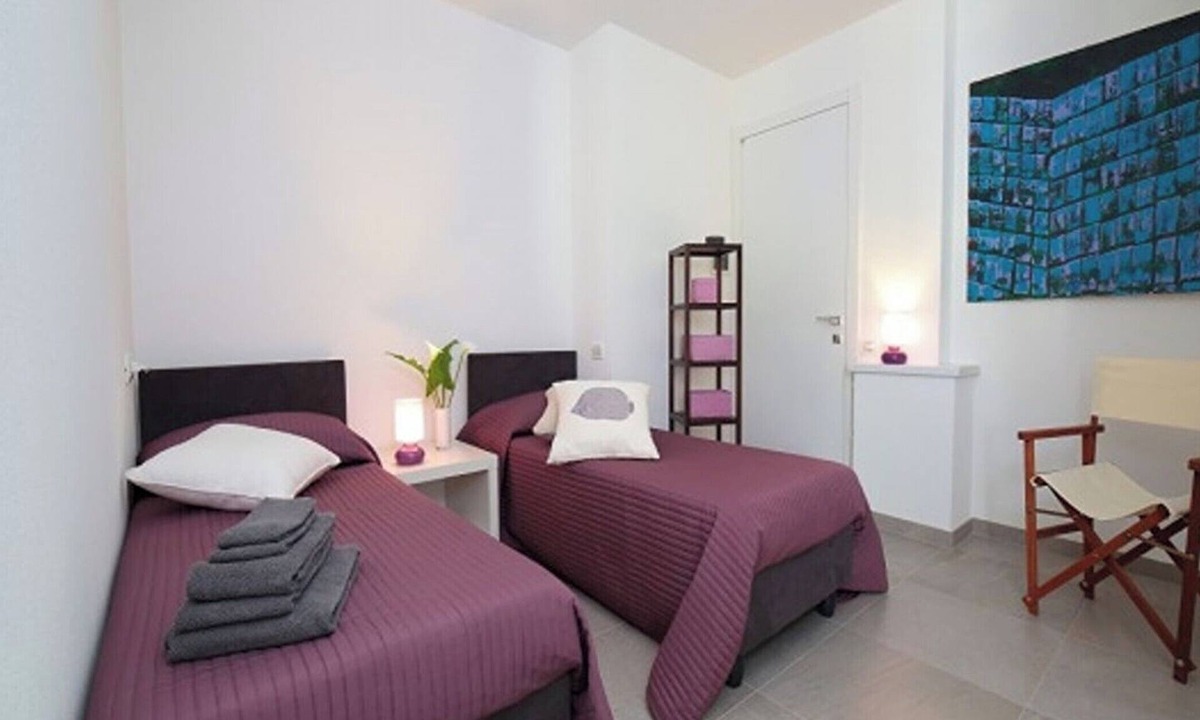 Palazzolo dello Stella Bed & Breakfast | Bed and Breakfast Loggia degli Artisti 'Spacious Room' with Pool, Wi-Fi and Air Conditioning