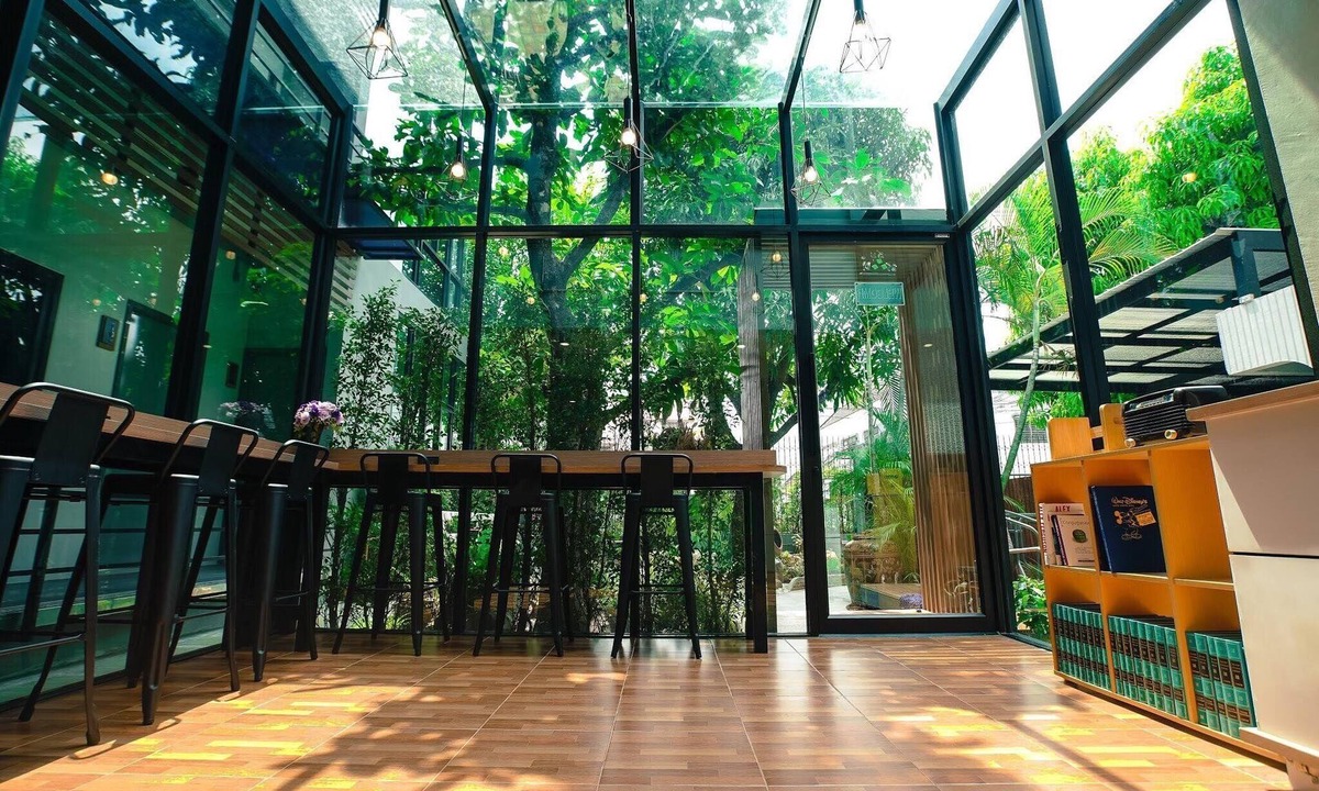 Suan Luang Hotel | Bed Garden 26
