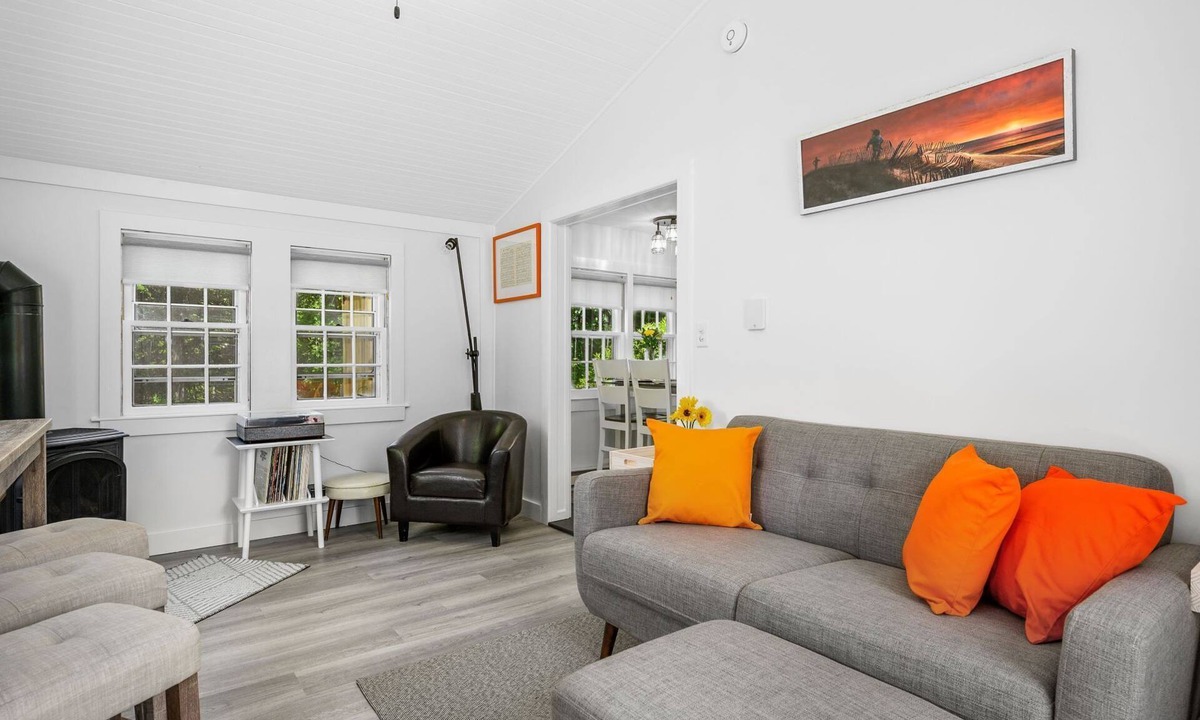 Orleans House | Bed, Splash & Beyond – Coastal Comfort Awaits