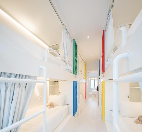 Chana Songkhram Hostel | Bedd Hostel