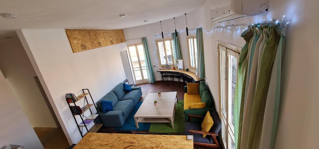 Old Town Hostel | Bee Hostel Paphos