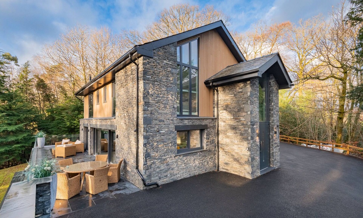 Bowness-on-Windermere House | Beech Rock, boutique, all suite home with Hot tub!