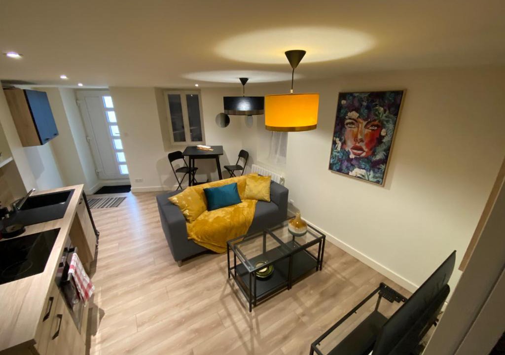 Chatillon-sur-Chalaronne Apartment | Bel appartement avec place de parking a proximité