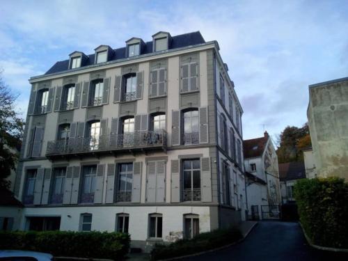 Chateau-Thierry Apartment | bel appart./résidence de standing/plein centre