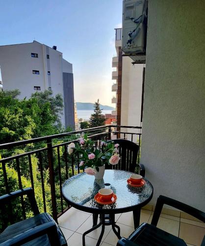 Rafajlovici House | Bela kuća studio apartments-Na korak do mora-A step to the sea