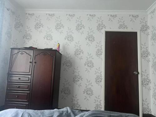 Castlereagh House | Belfast Mac -Double Room shared bathroom