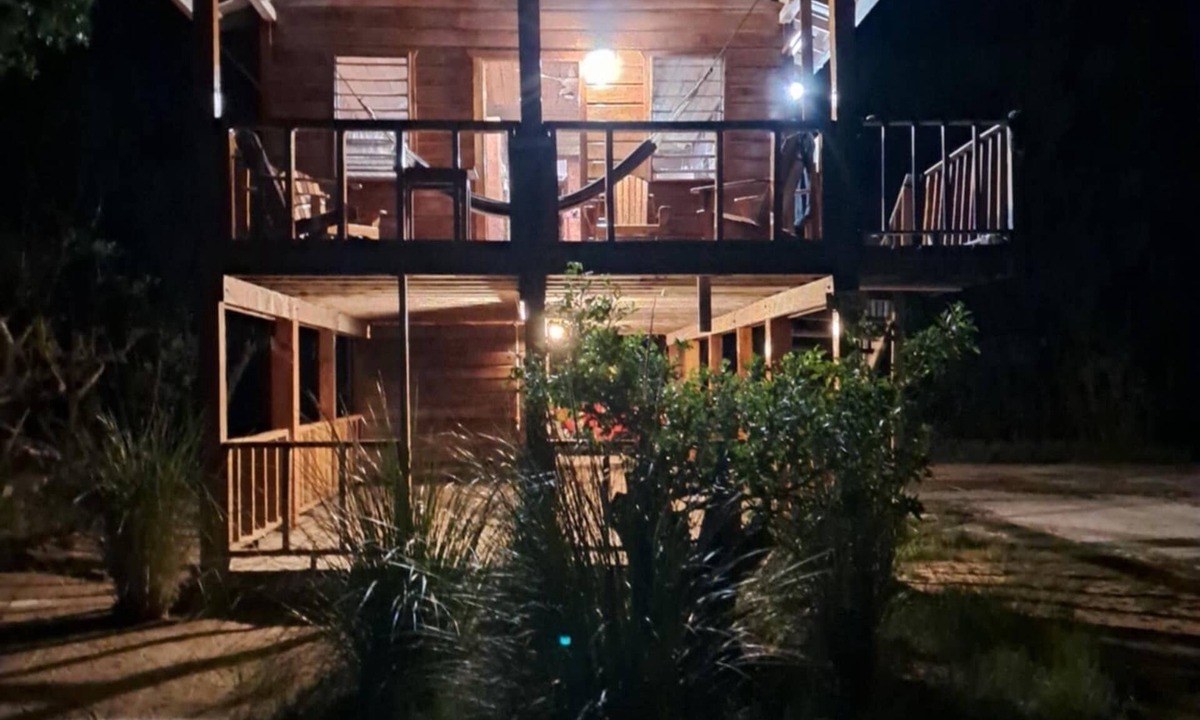 Long Caye Cabin | Belize Blue Hole Tropical Cabin for Scuba divers!
