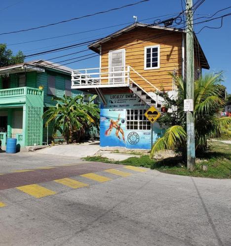Fort George Hotel | Belize Maya Cabaña