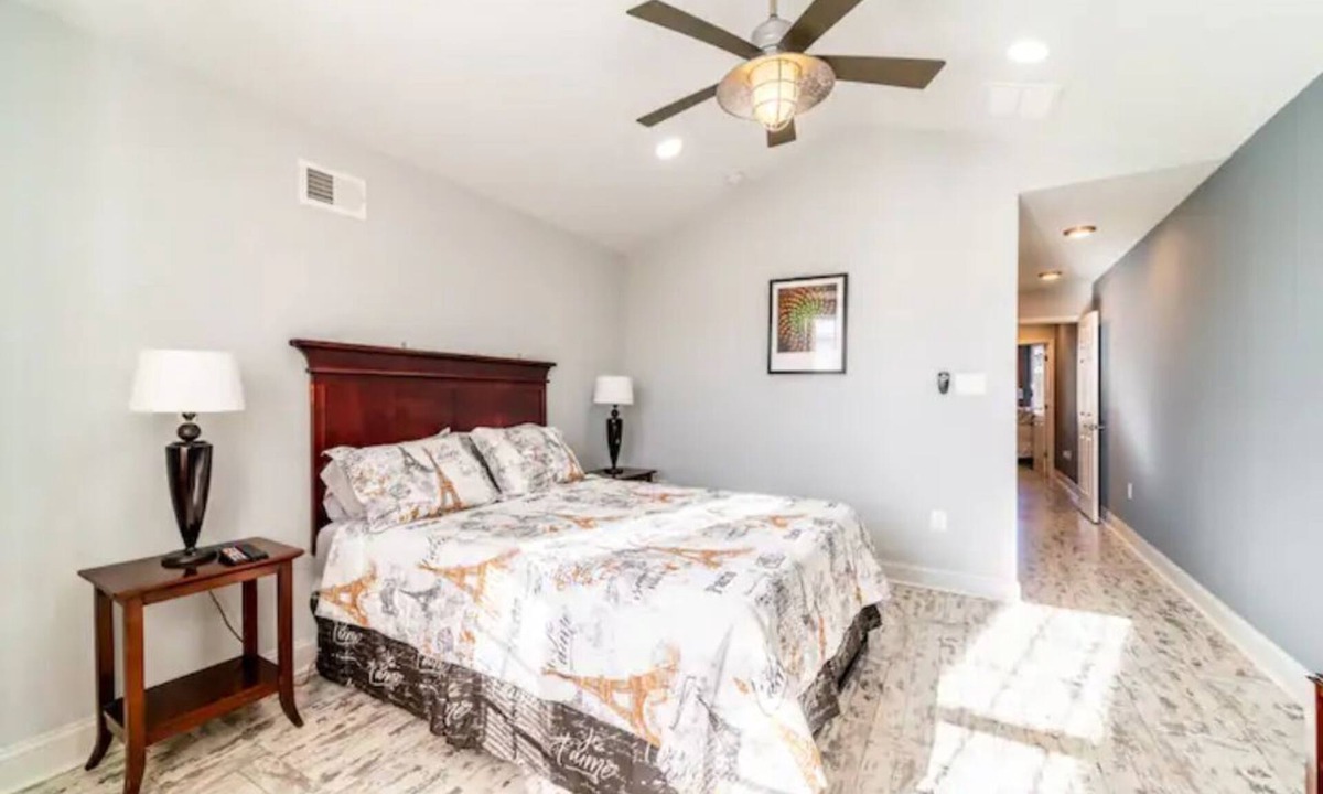 Downtown Baltimore Villa | Bell Villa