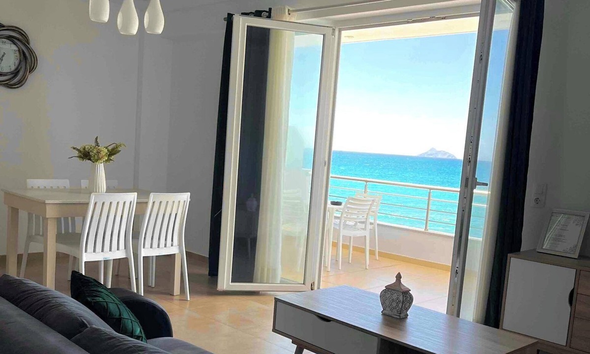 Kalamaki House | Bella Mare Luxury Apartments
