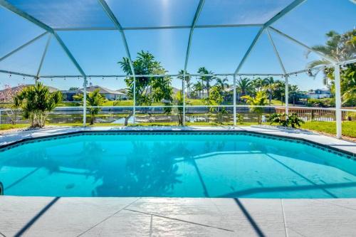 Pelican House | Bella's Paradise