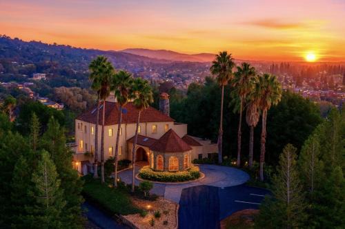 Healdsburg Bed & Breakfast | Bella Villa Messina
