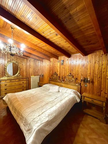 Vertova Apartment | Bellavista