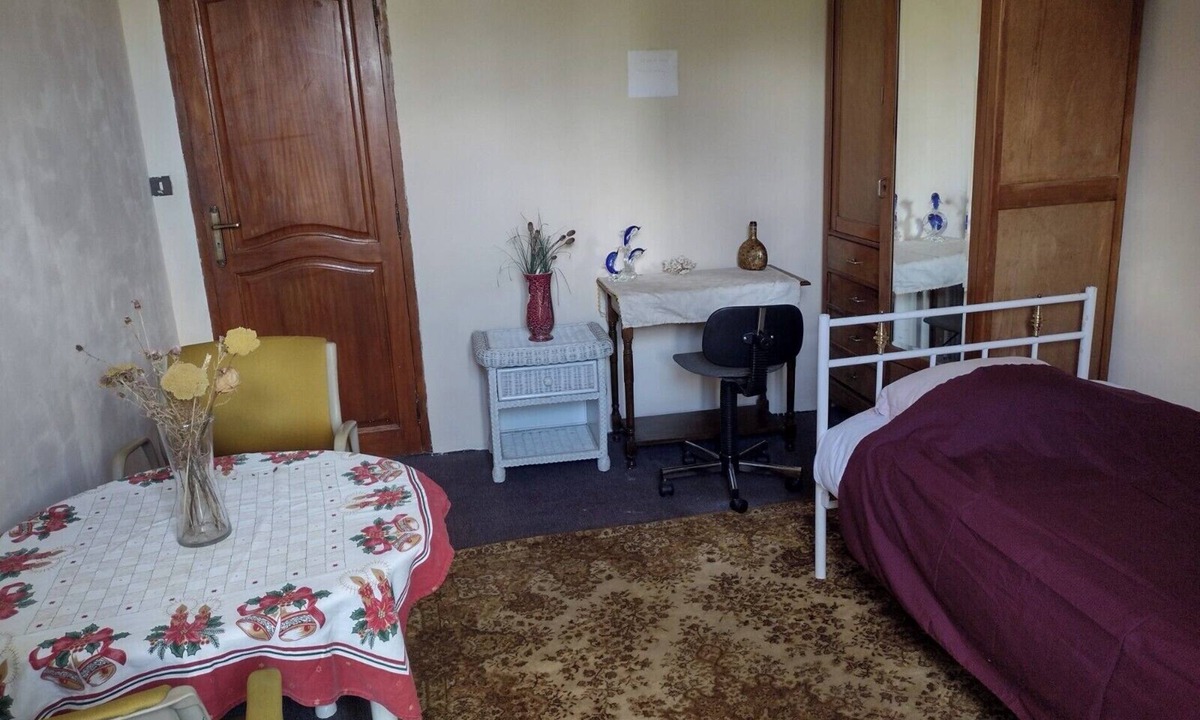 Le-Plessis-Trevise House | Belle Chambre Lumineuse et Chaleureuse au Calme