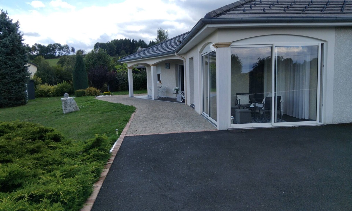 Tence Villa | Belle Maison de Vacances Neuve Plain-pied Classée 4 Étoiles