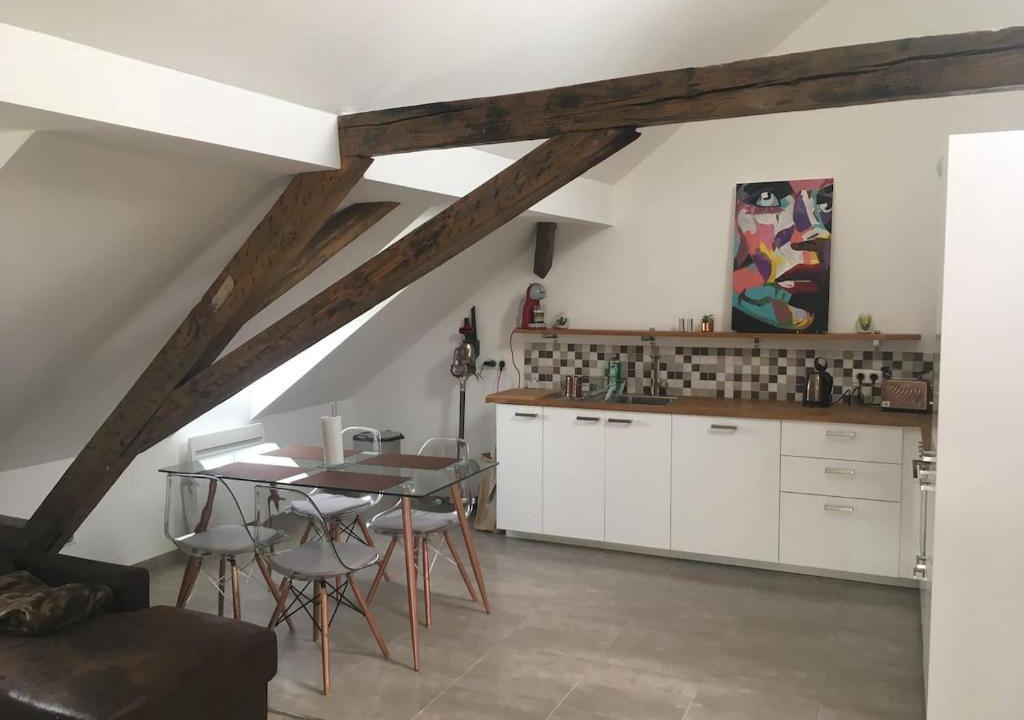 Poincare Apartment | Belles combles alsaciennes au centre de Strasbourg