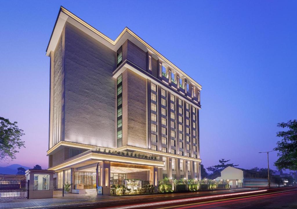 Junagadh Hotel | Bellevue Sarovar Premiere Junagadh