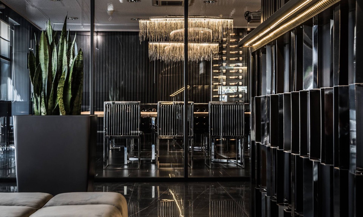 Old Town Hotel | Belmont Classic
