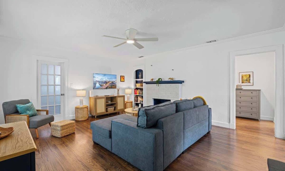 San Marco House | Belote Place Bungalow