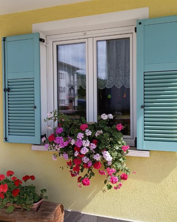 Brez House | Belsogno B&B